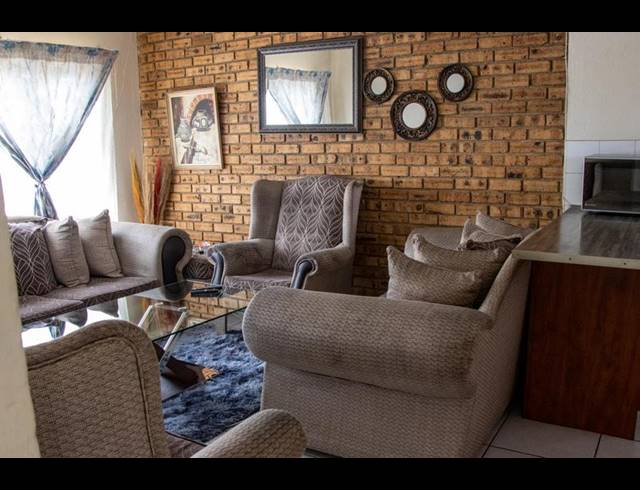 2 BEDROOM APARTMENT FOR SALE IN HONEY PARK